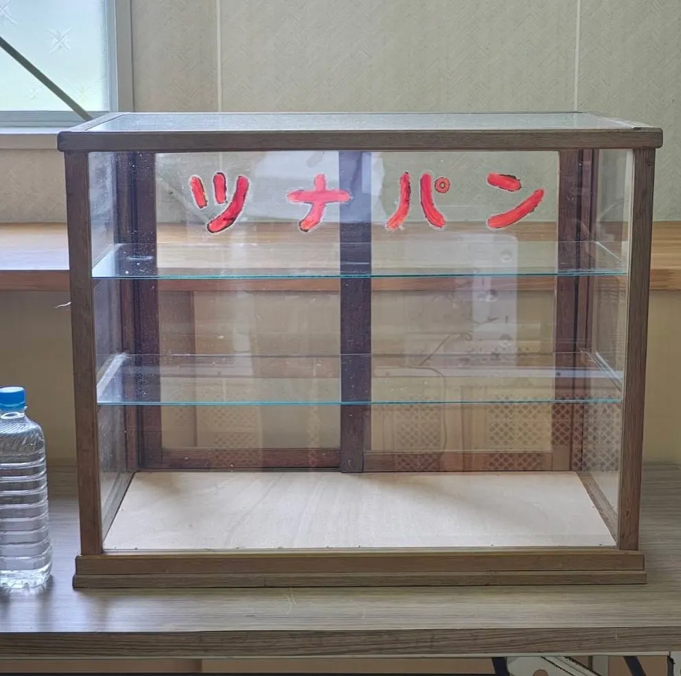 明日の北野天満宮骨董市には少しですが持っていくかな？積込み次...