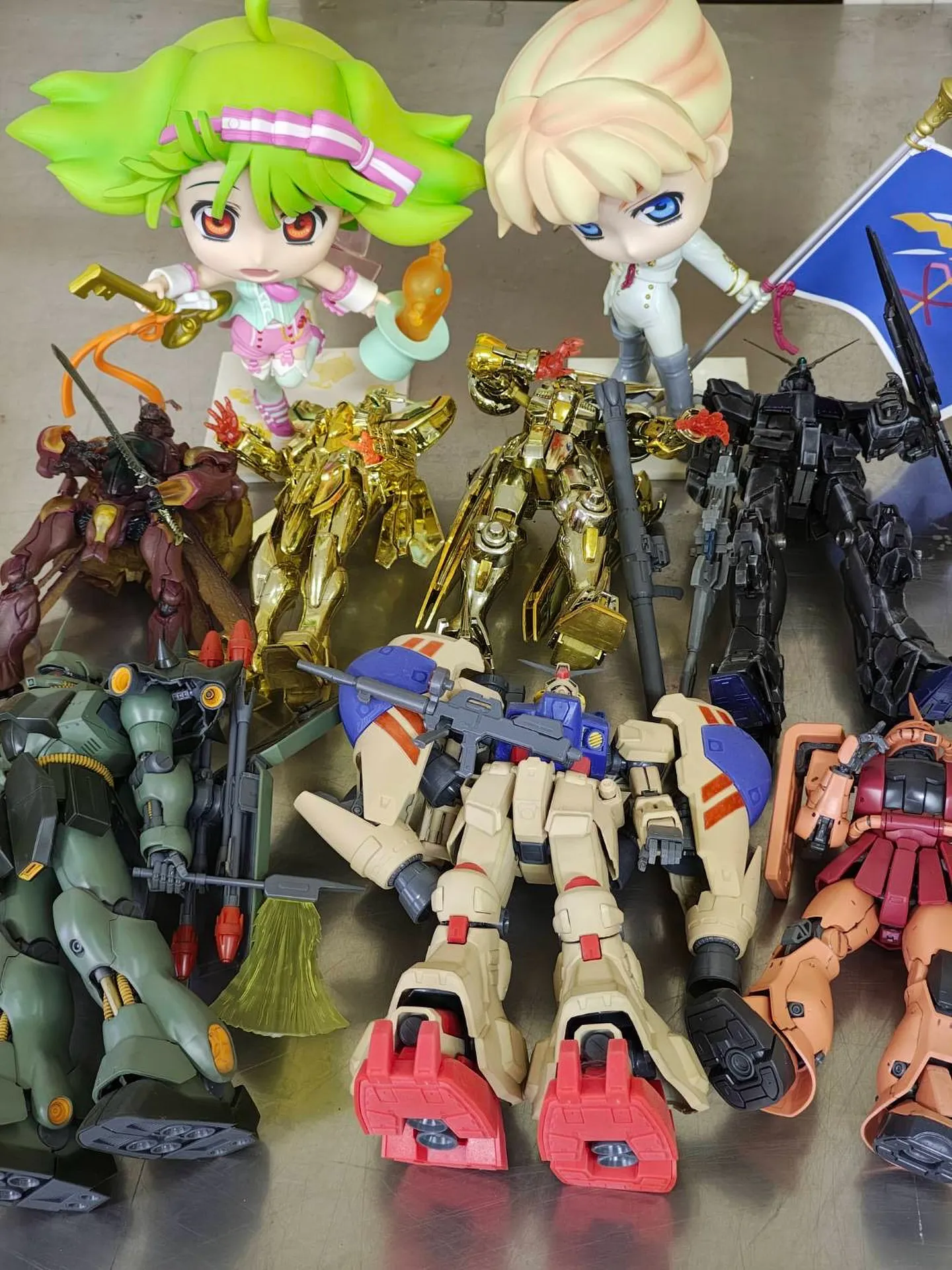 フィギアやガンプラ等、約300体買取致しました。