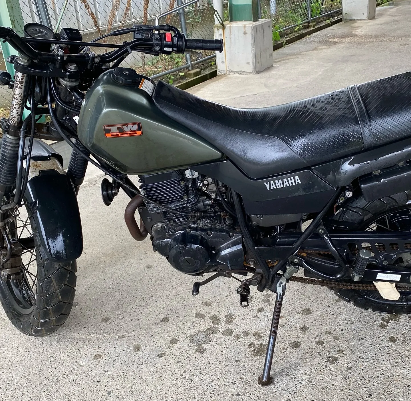 買取中、倉庫片隅にtw225鎮座。